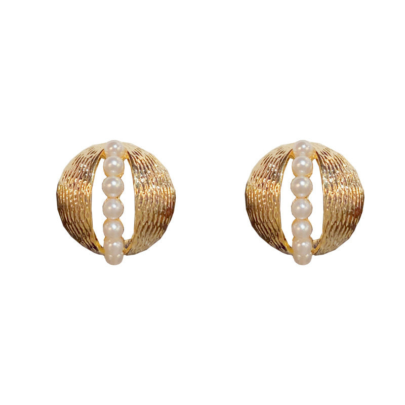 14K Gold-Plated Metal Hollow Pearl Round Earrings - Vintage Elegance