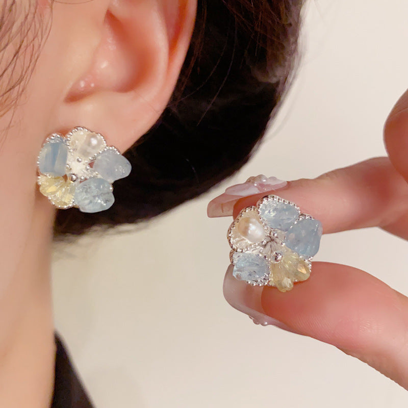 Luxury Gradient Crystal & Pearl Petal Stud Earrings –S925Silver Needle