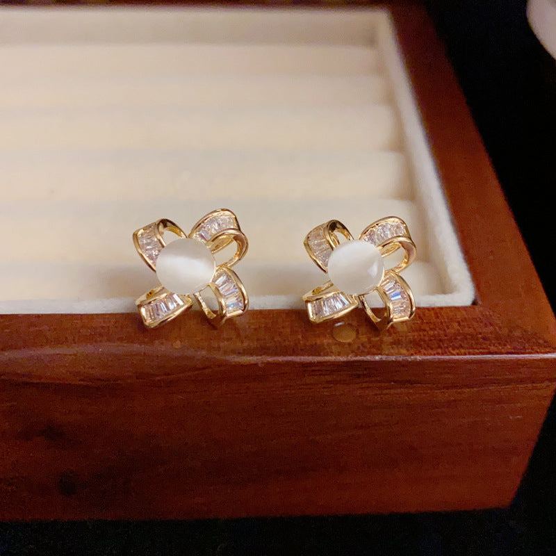 14K Gold Zircon Cat Eye Flower Stud Earrings- Chic Elegance Design