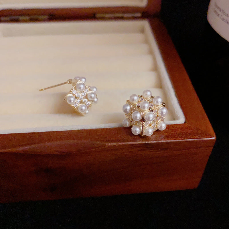 14K Gold Minimalist Pearl Square Stud Earrings – Geometric Design