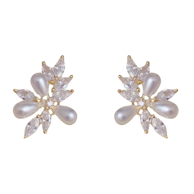 14K Gold-Plated Waterdrop Zircon Pearl Stud Earrings – Elegant Design