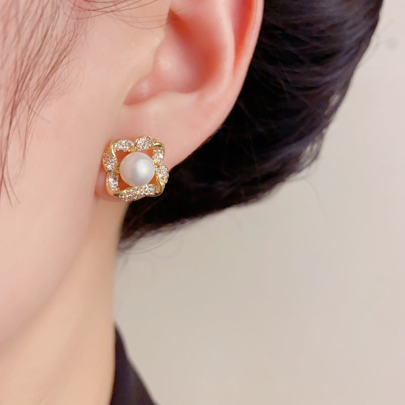 Eaioncol Petal Zircon Pearl Stud Earrings Gold