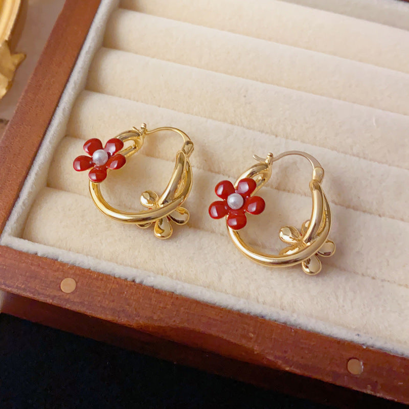 Elegant Red Metal Petal Ear Cuff Earrings – Floral Design