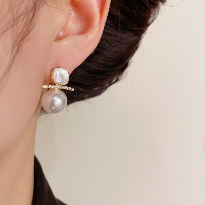 14K Gold Mother-of-Pearl Zircon Pearl Earrings - Chic Elegance Design