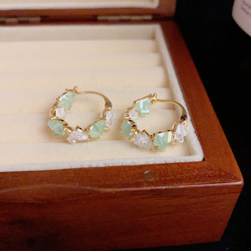 14K Gold Green Crystal Heart Ear Cuff - Chic Elegance Design