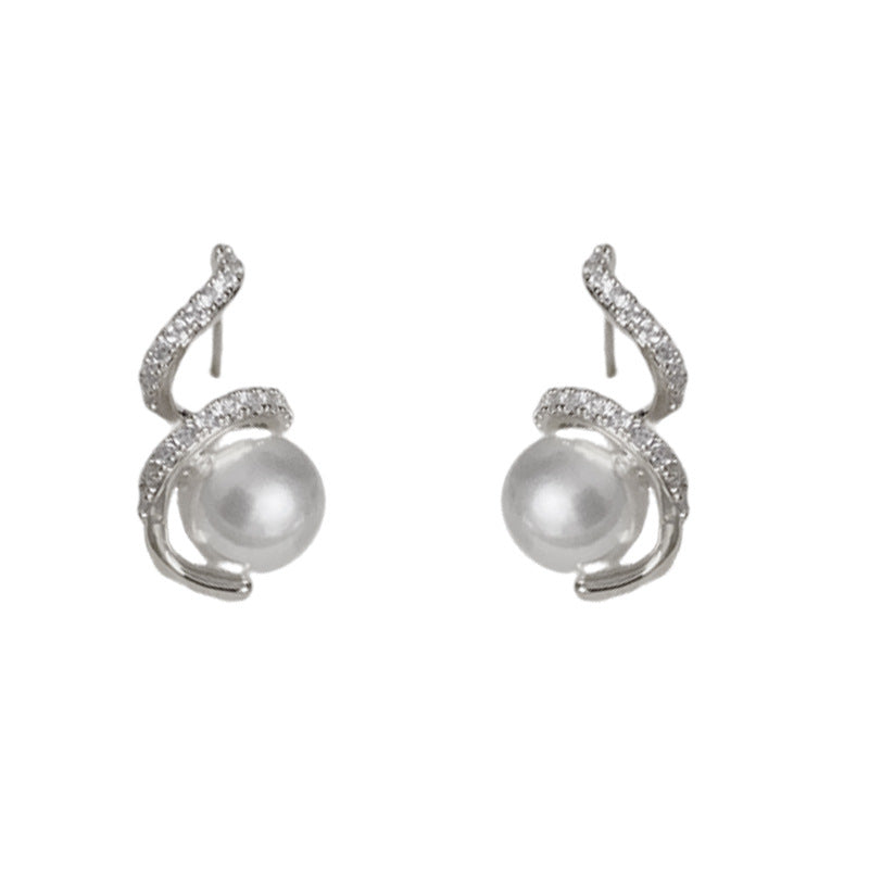 14K Gold Pearl Drop Earrings with Rhinestone Wrap – Elegant Design