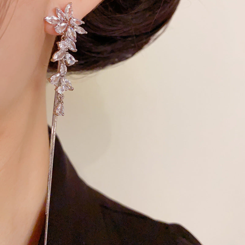 14K Gold Luxury Full-Zircon Leaf Tassel Drop Earrings – Elegant Design