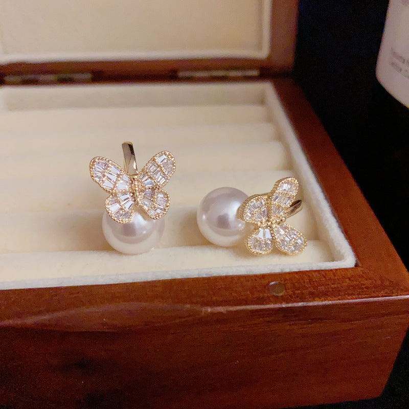 Luxury Pearl & Rhinestone Butterfly Earrings – Elegant French Design