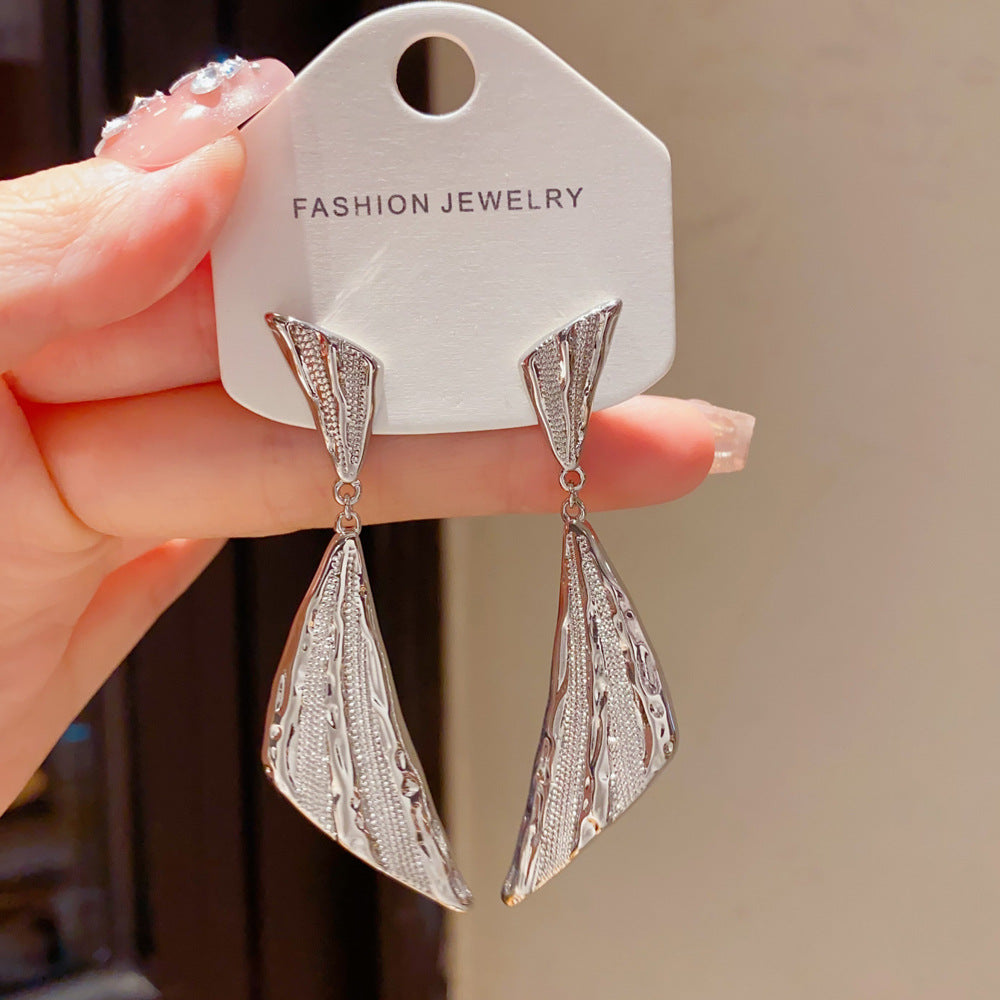 Eaioncol Geometric Long Drop Earrings Gold