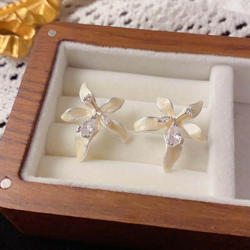 Luxury Zircon Iris Flower Stud Earrings – Floral Design