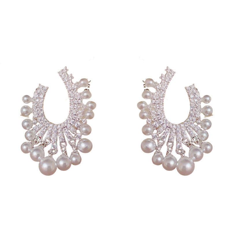Luxury Droplet Arc & Pearl Earrings – Geometric Elegant Design