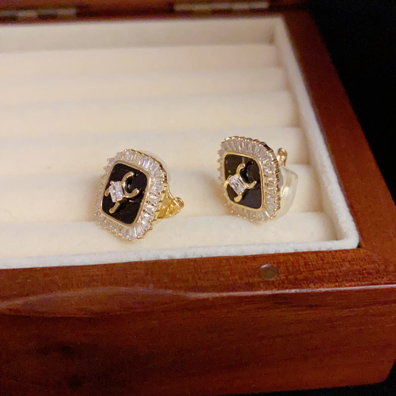 14K Gold Full Zircon Rhombus Ear Clip - Chic Elegance Design