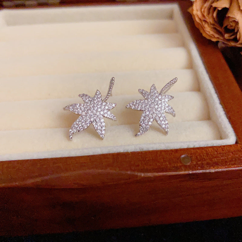 Luxury Full-Zircon Maple Leaf Stud Earrings – Elegant Design