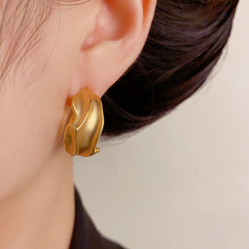 Luxury Irregular Metal Hoop Earrings – Elegant Minimalist Design