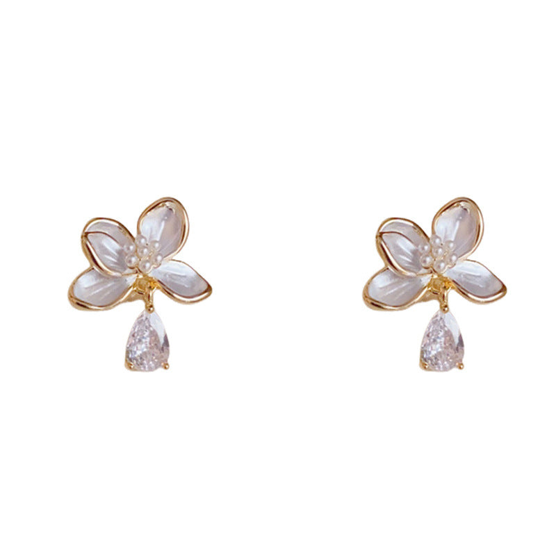 Luxury White Petal & Droplet Stud Earrings – Elegant Flower Design