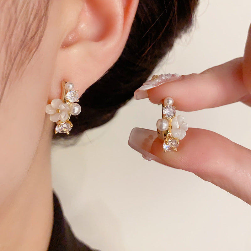 14K Gold Flower Pearl Zircon Stud Earrings- Chic Elegance Design