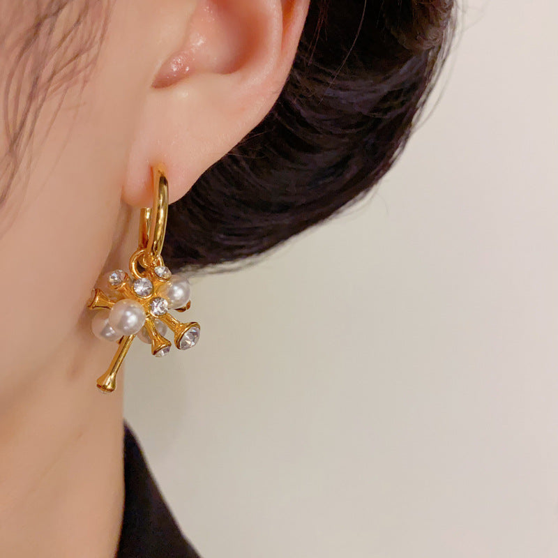 18K Gold Two-Way Irregular Zircon & Pearl Earrings –Floral Design