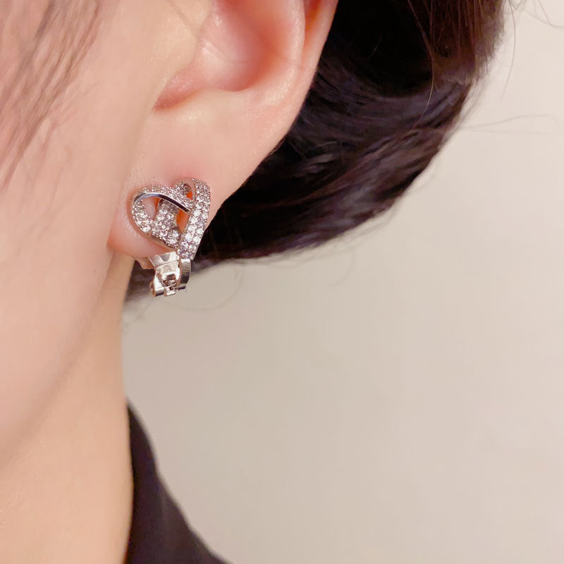 Elegant Full-Zircon Heart Ear Clip – Non-Piercing Clip-On Design