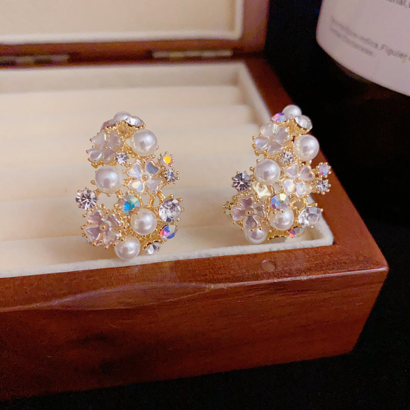 14K Gold Hollow C-Shaped Flower & Pearl Hoop Earrings – Floral Design