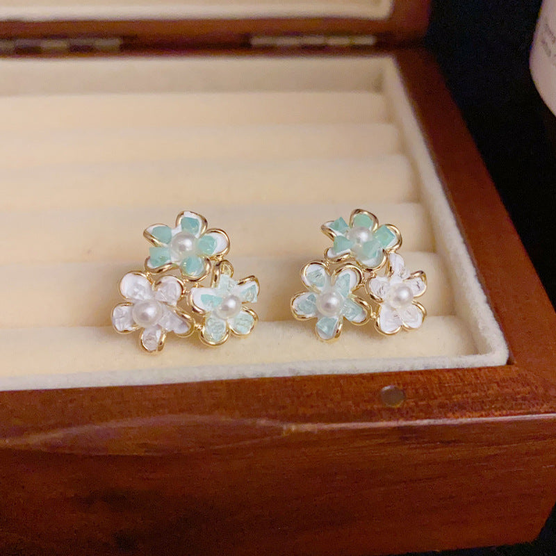 14K Gold-Plated Three-Petal Flower Stud Earrings – Elegant Design