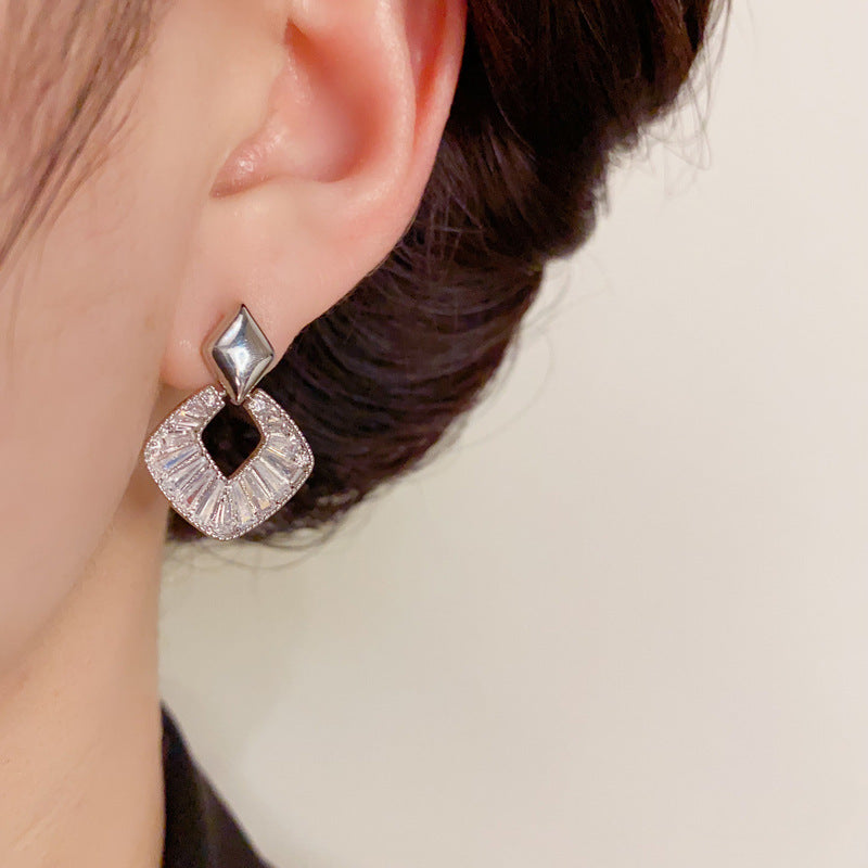 14K Gold-Plated Geometric Diamond Stud Earrings - Elegant Minimalist