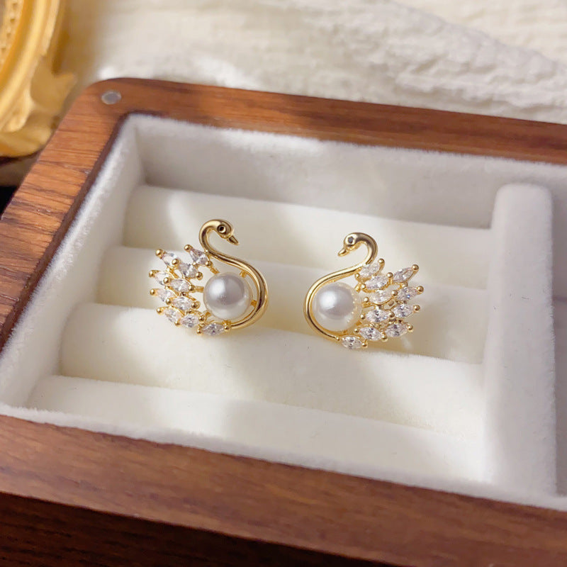 Luxury Zircon Pearl Swan Stud Earrings – Animal Design