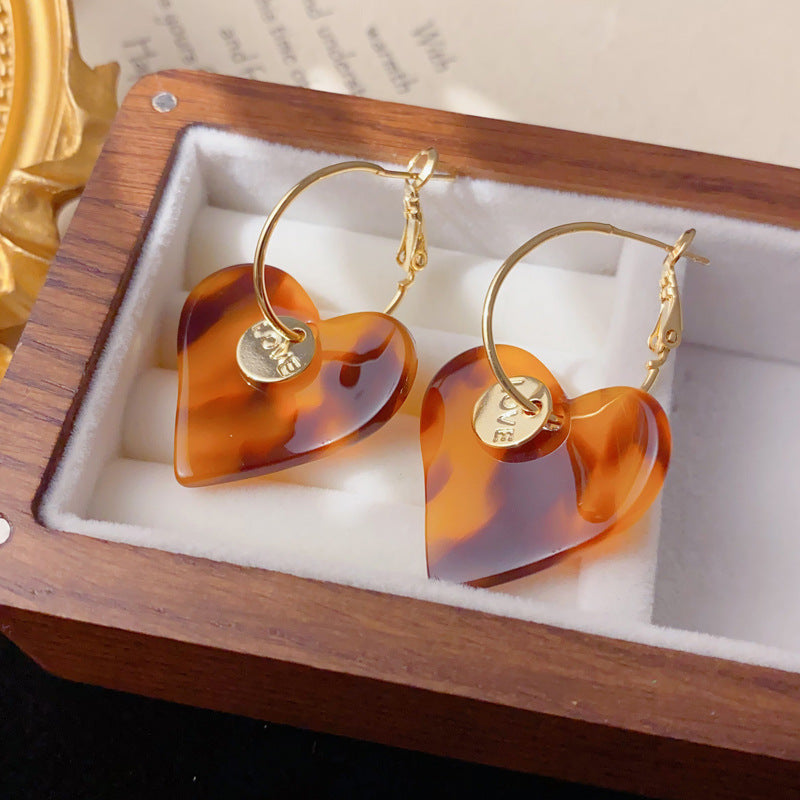 Luxury Leopard Print Heart Acrylic Drop Earrings – Elegant Design