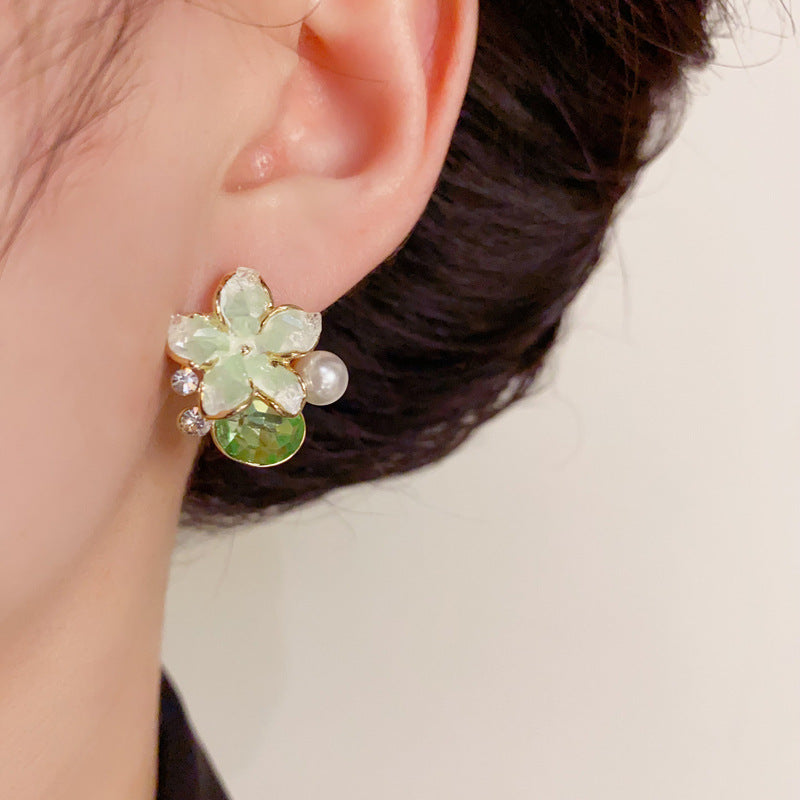 14K Gold Green Crystal Flower Pearl Stud Earrngs- Chic Elegant Design