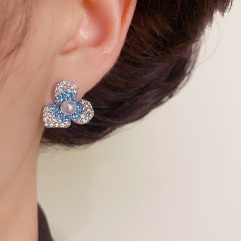 Zircon Gradient Three-Leaf Flower Stud Earrings – S925 Silver Needle