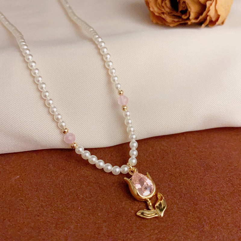 14K Gold Tulip Pendant Glass Bead Necklace – Elegant Floral Design