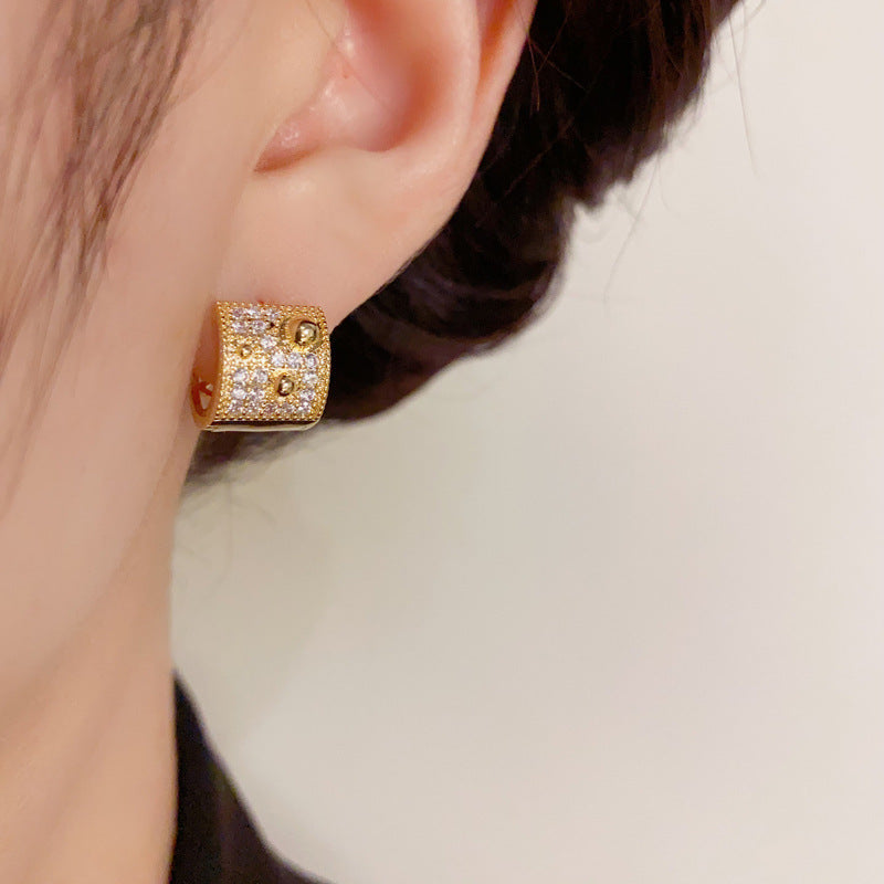 14K Gold-Plated Diamond Square Hollow Hoop Earrings - Retro-Inspired