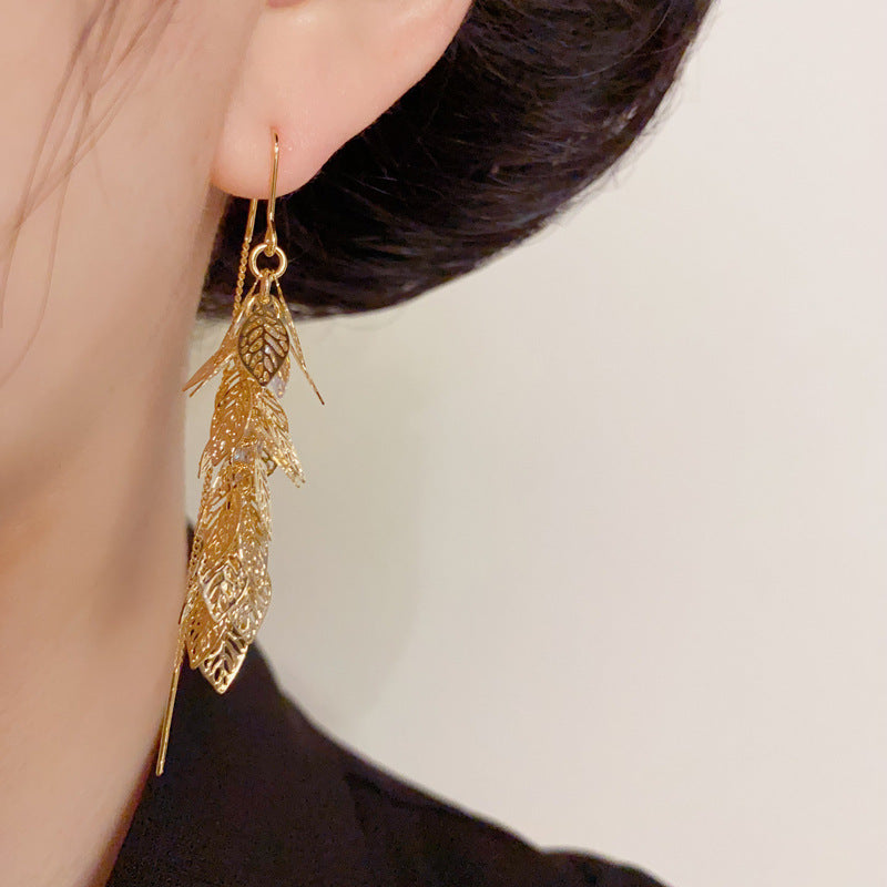 Luxury Hollow Metal Leaf Tassel Ear Threader Earrings – Elegant Design