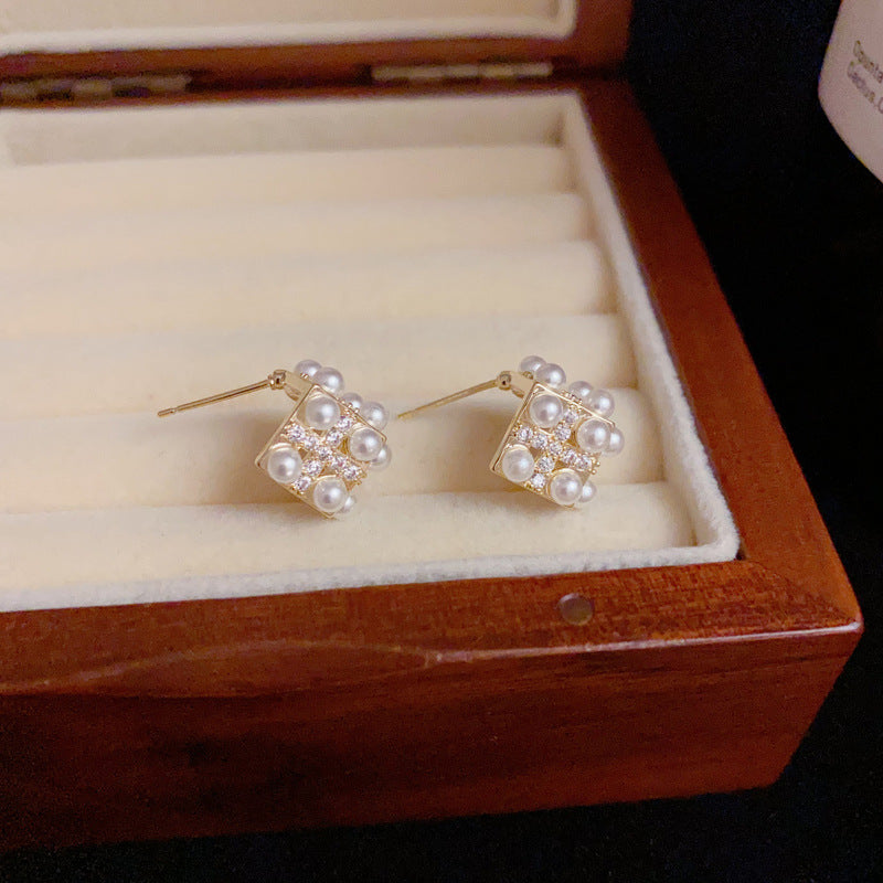 14K Gold Minimalist Pearl Square Stud Earrings – Geometric Design