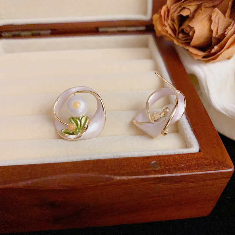Luxury Enamel & Irregular Pearl Flower Earrings – Floral Design
