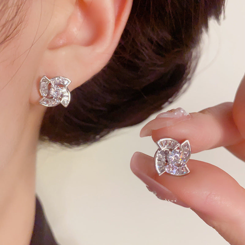 Luxury Full-Zircon Windmill Stud Elegant Earrings – S925 Silver Needle