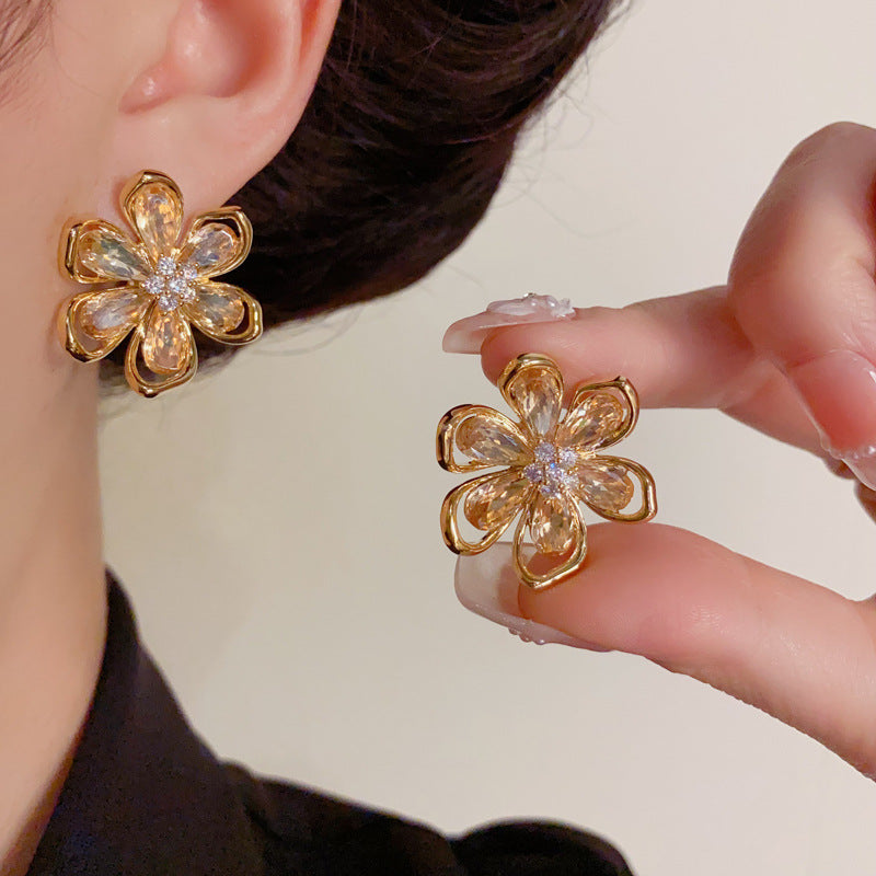 Luxury Full-Zircon Hollow Petal Earrings – Elegant Design