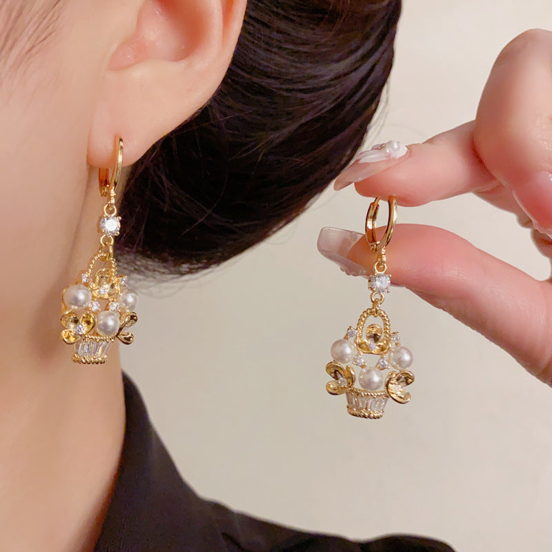 Luxury Pearl & Zircon Flower Basket Ear Cuff – French Floral Design