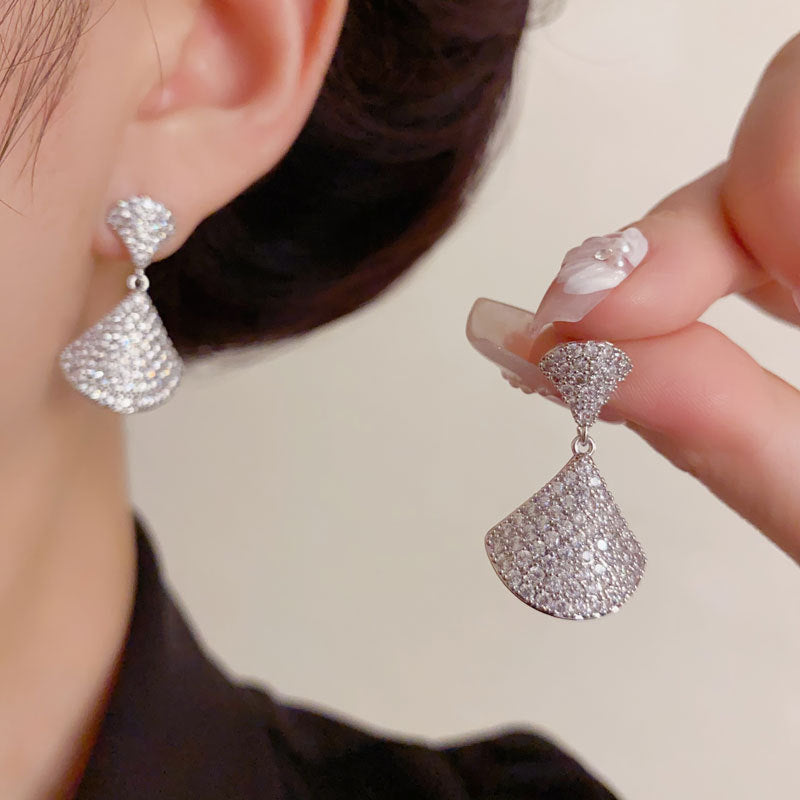 Luxury Full-Zircon Fan Tassel Drop Earrings – Geometric Design