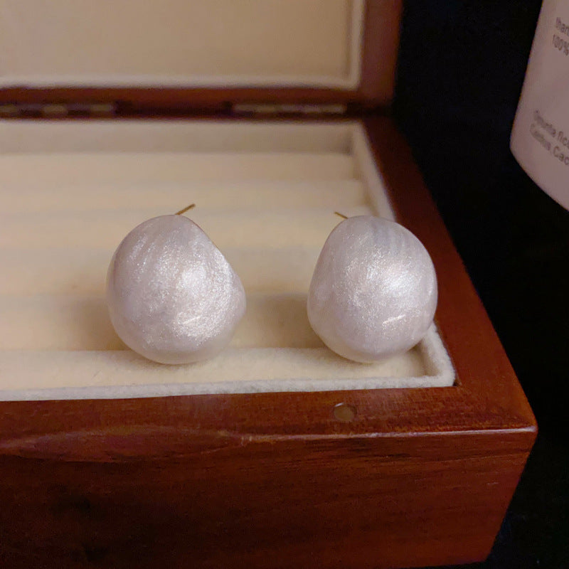 14K Gold-Plated White C-Shaped Stud Earrings – Minimalist Retro Design