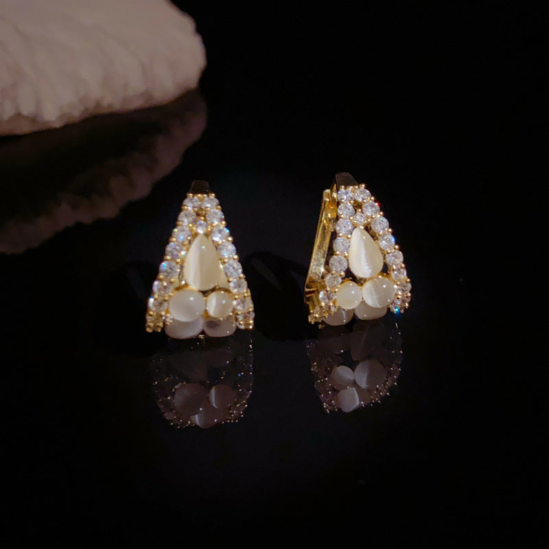 14K Gold Zircon Cat's Eye Drop Earrings – Elegant Waterdrop Design