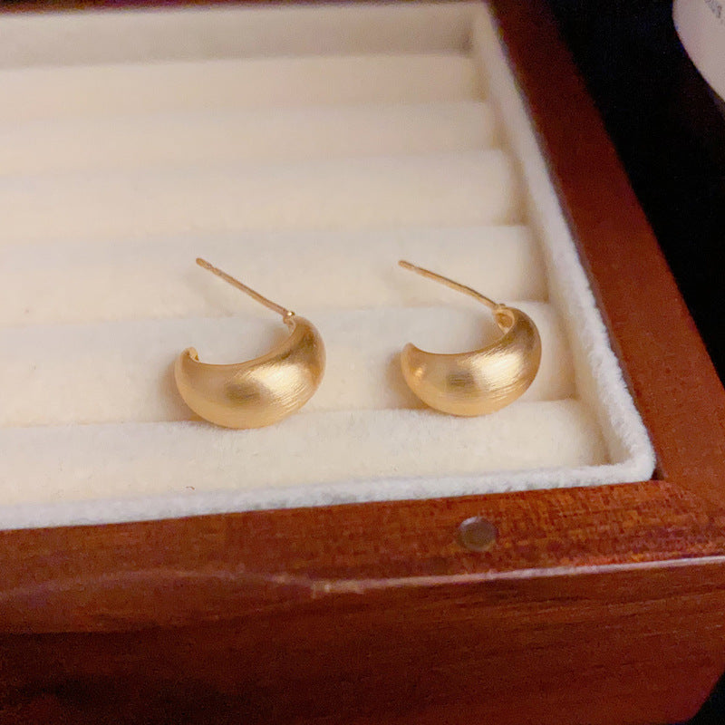 18K Gold Brushed C-Shaped Hoop Earrings – Minimalist Luxury Design