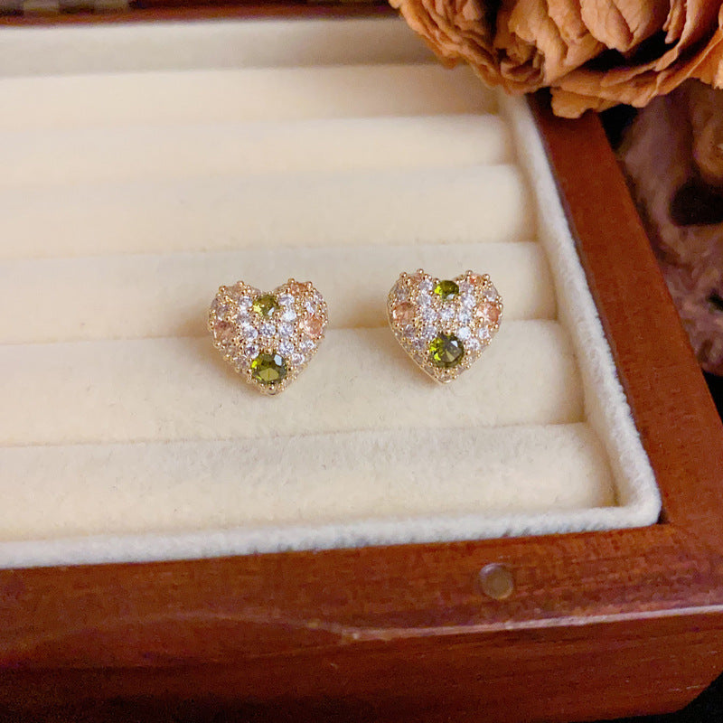 14K Gold Luxury Full-Zircon Heart Stud Earrings – Geometric Design