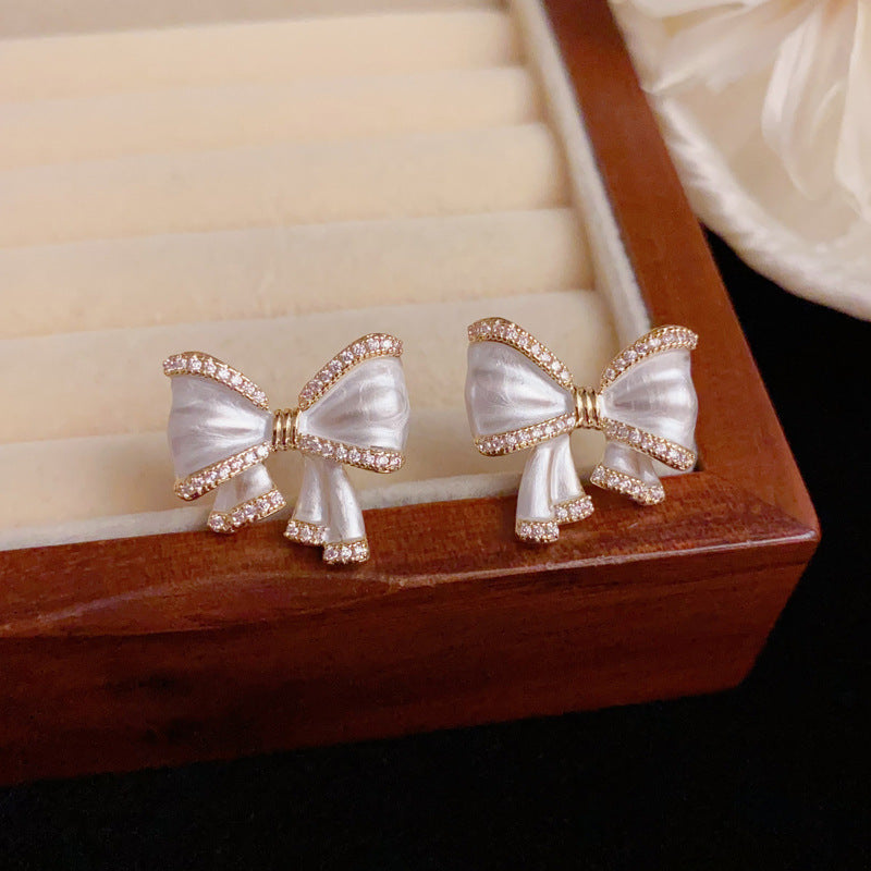 Luxury Zircon Bow-Shaped Bow Earrings – Elegant Design