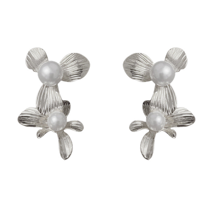 18K Gold Pearl Flower Tassel Earrings – Elegant Statement Design