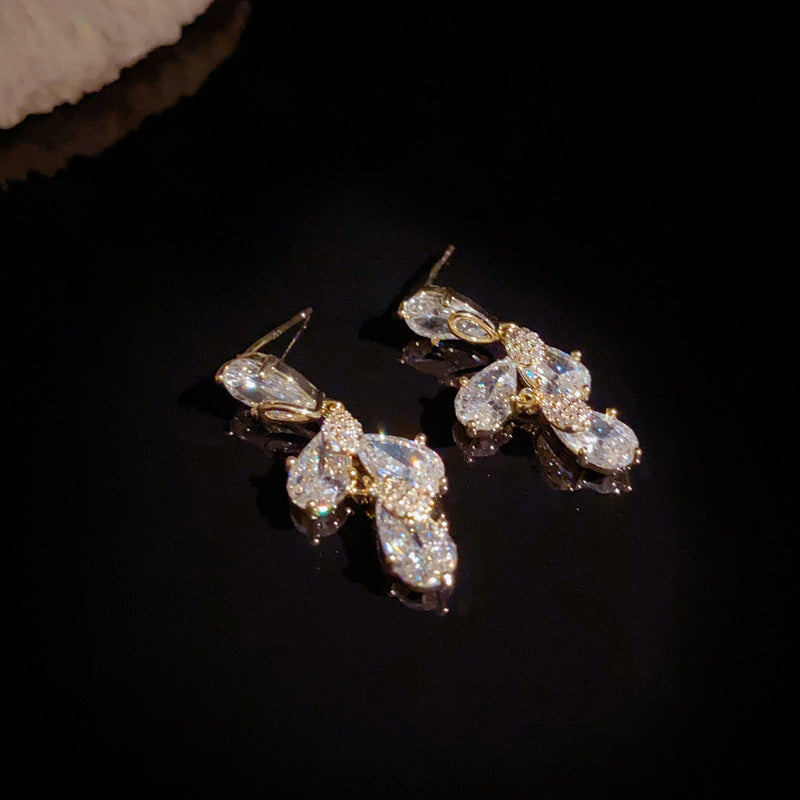 14K Gold Luxury Zircon Leaf Tassel Drop Earrings – Elegant Design