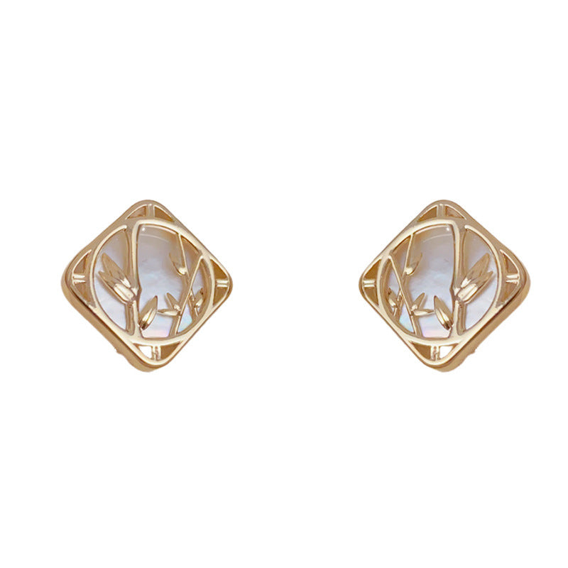 Luxury Shell Bamboo Leaf Stud Gold Earrings – Elegant Floral Design
