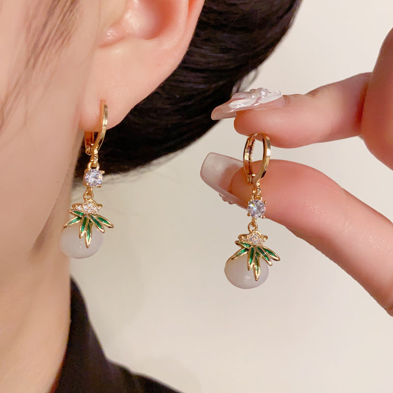 14K Gold-Plated Bamboo Leaf Tassel Earrings – Elegant Oriental Style