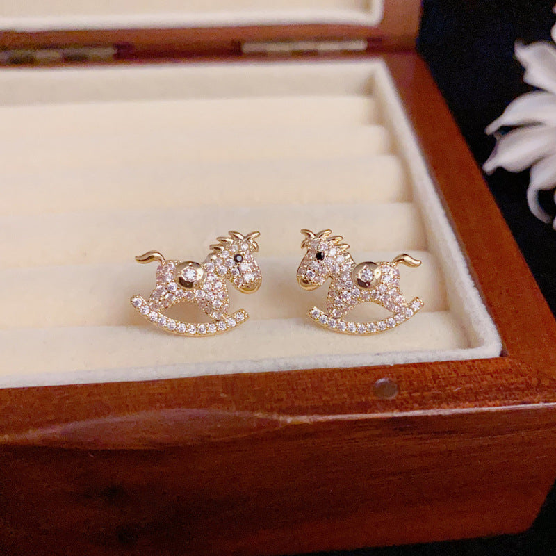 Luxury Full-Zircon Horse Stud Earrings – Elegant Design