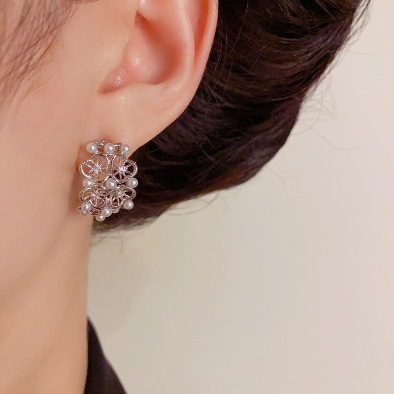 Elegant Pearl Openwork Petal Hoop Earrings – Floral Design