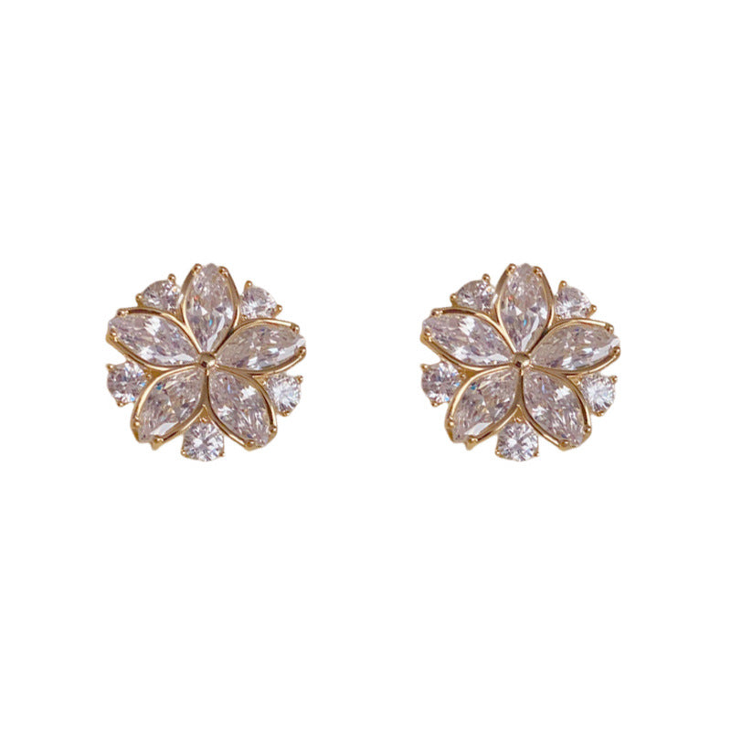 Elegant Full-Zircon Five-Petal Flower Stud Earrings – Floral Design